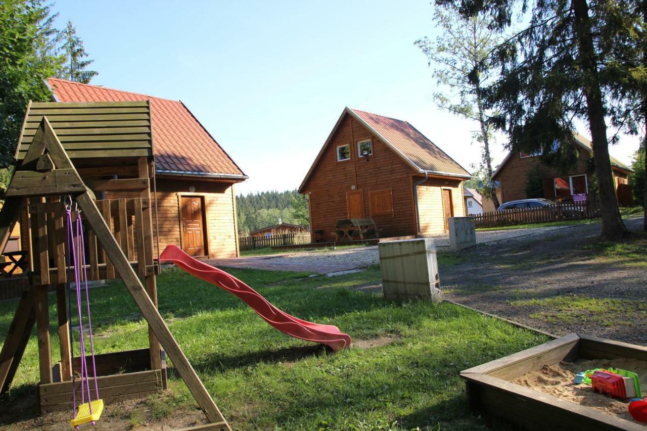 Domki Nad Jeziorem W Karlowicach Karlowice Eksteriør billede