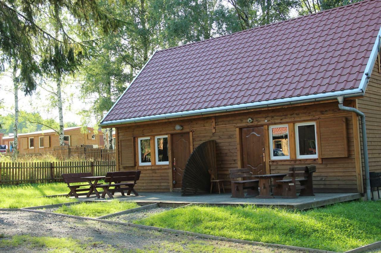 Domki Nad Jeziorem W Karlowicach Karlowice Eksteriør billede