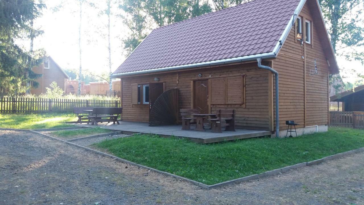 Domki Nad Jeziorem W Karlowicach Karlowice Eksteriør billede